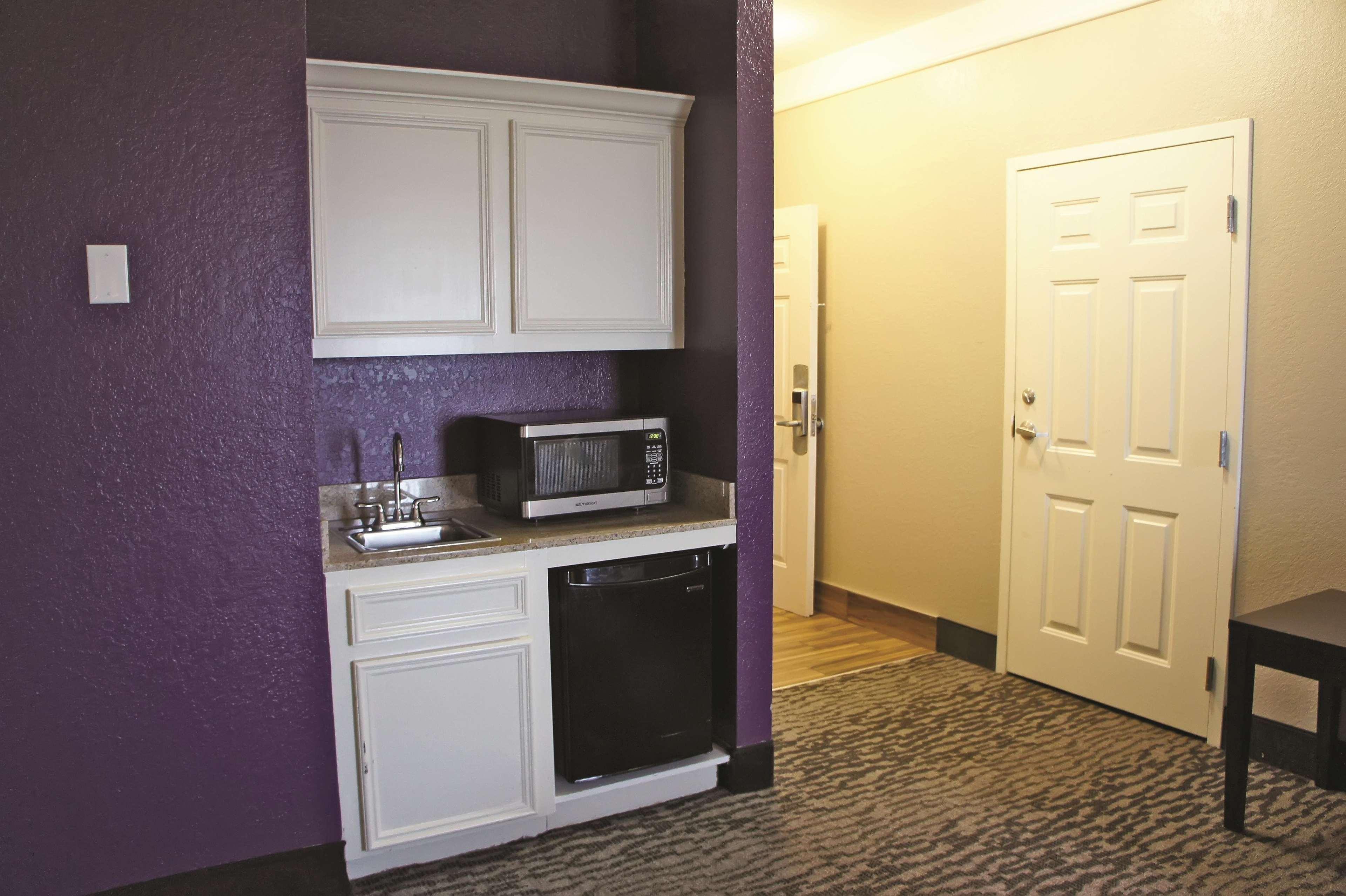 La Quinta By Wyndham Pearland Hotell Exteriör bild